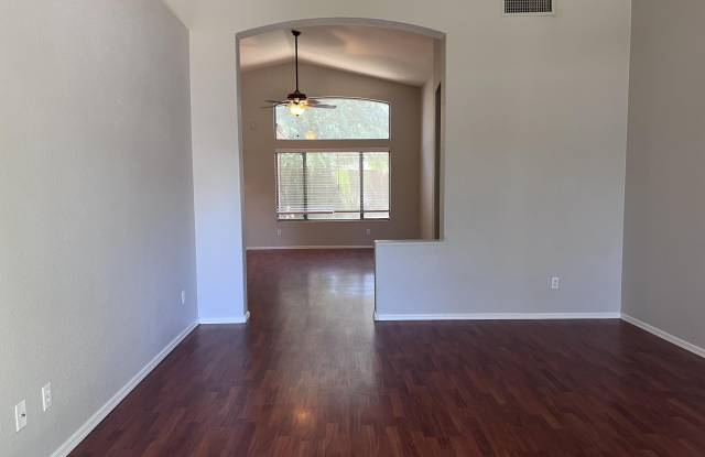 6762 W AURORA Drive Gallery 3