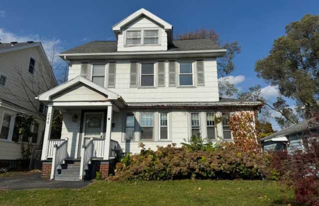 3 Bedroom - Town of Irondequoit - 2 Car Garage photos photos