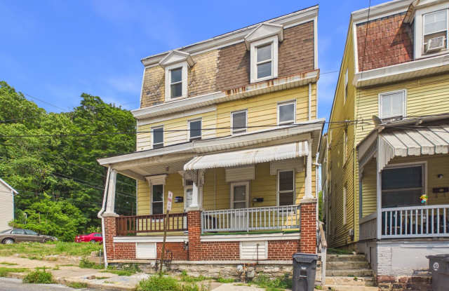 4 Bedroom Single Family Home in Steelton photos photos