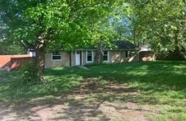 2130 Old Paris Road - 2130 Old Paris Road, Lexington, KY 40516