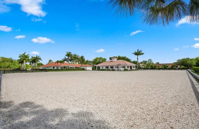 14594 DRAFT HORSE Lane Gallery 3