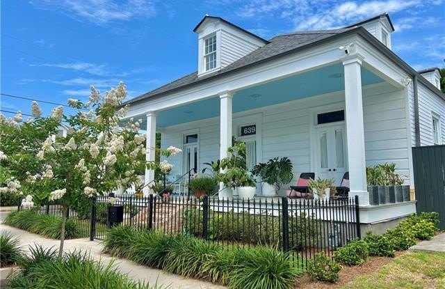 639 DESIRE Street photos photos