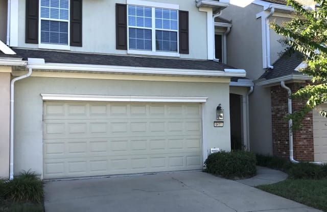 6411 AUTUMN BERRY CIR - 6411 Autumn Berry Circle, Jacksonville, FL 32258