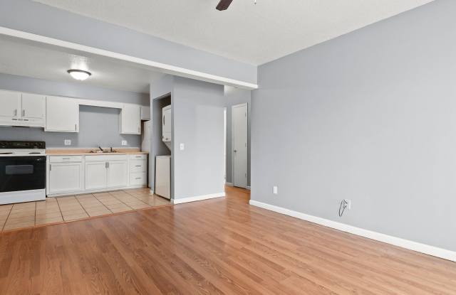 Is marketing information for one bedroom apartments Gallery 4