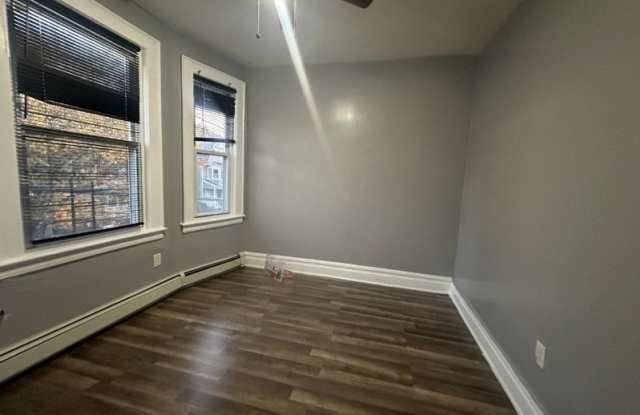 120 Rose Ter Gallery 3