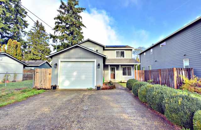 6731 SE Fern Ave - 6731 Southeast Fern Avenue, Clackamas County, OR 97206