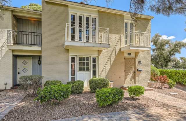 Beautiful Las Vegas Country Club townhome photos photos
