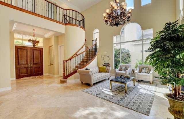 17739 Lake Azure Way Gallery 4