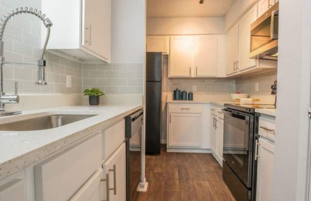 Lakebridge Townhomes Gallery 4