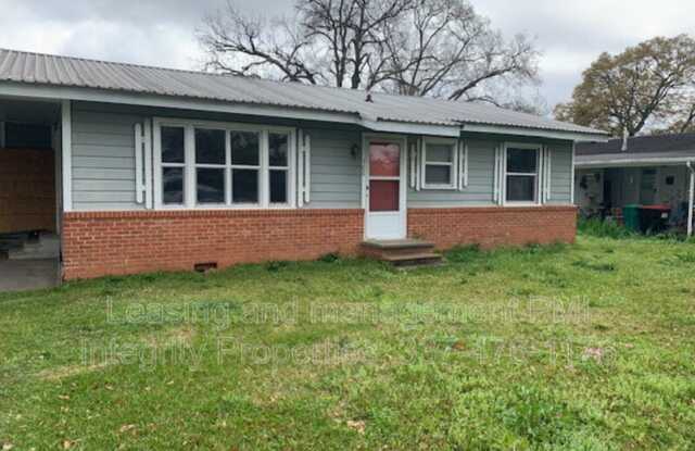 300 Downing St - 300 Downing Street, Lafayette, LA 70506 300 Downing St - 300 Downing Street, Lafayette, LA 70506