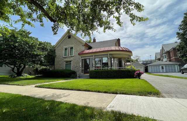 11 S 4th Street - 11 South 4th Street, St. Charles, IL 60174 11 S 4th Street - 11 South 4th Street, St. Charles, IL 60174