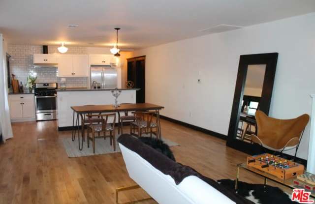2235 W 27TH ST - 2235 West 27th Street, Los Angeles, CA 90018