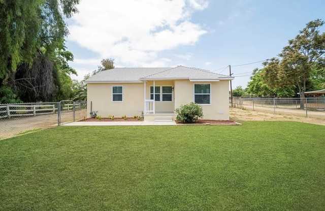 25885 Creag Avenue photos photos