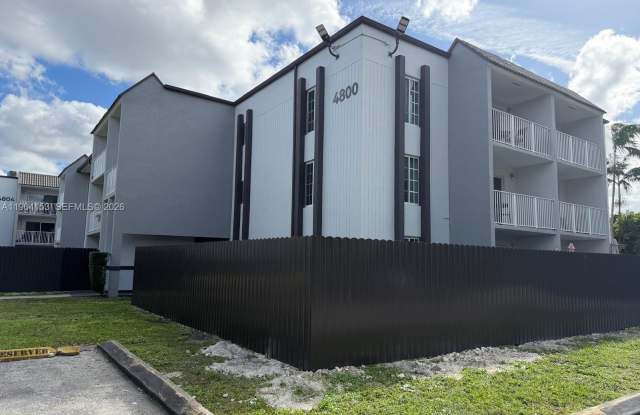 4800 NW 79th Ave photos photos