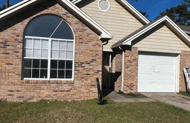 3056 Yorktown Circle Gallery 1