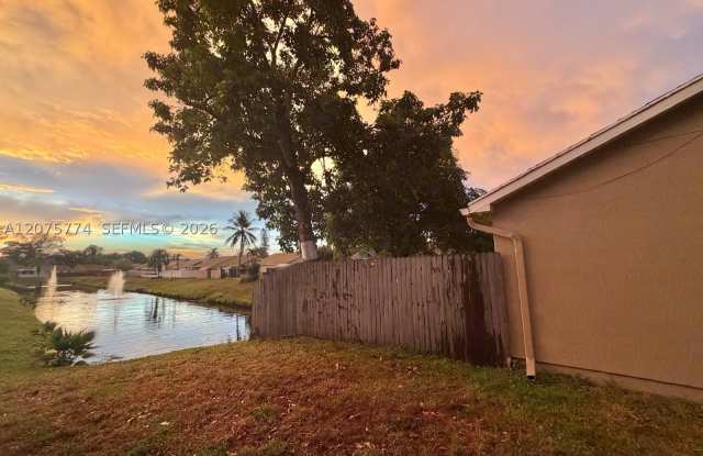 22979 Sandalfoot Blvd Gallery 4
