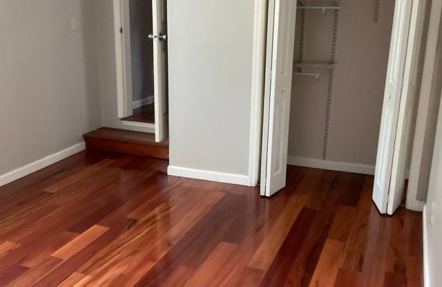 225 Hudson Road photos photos