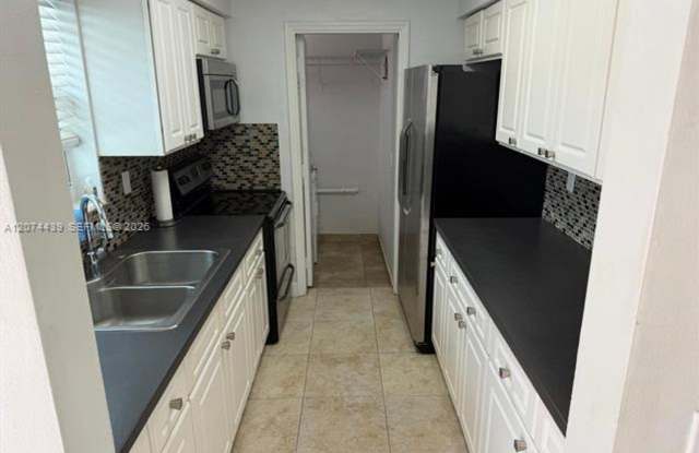 1000 NW 76th Ter # 1000, Pembroke Pines, FL 33024 photos photos
