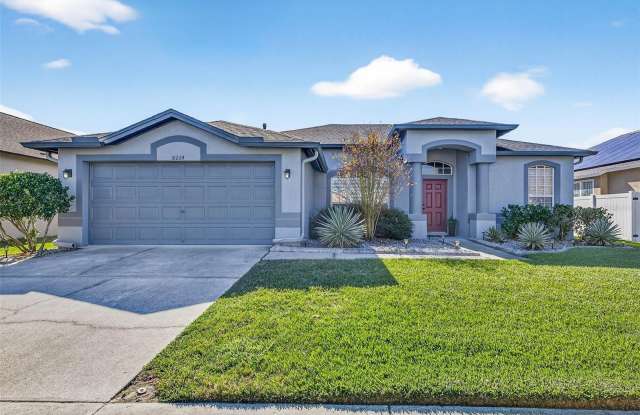 31224 CRESTMONT COURT - 31224 Crestmont Court, Wesley Chapel, FL 33543