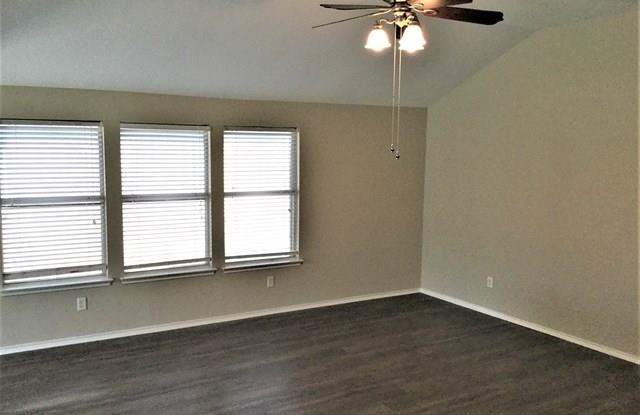 8912 Chisholm Trail Gallery 3