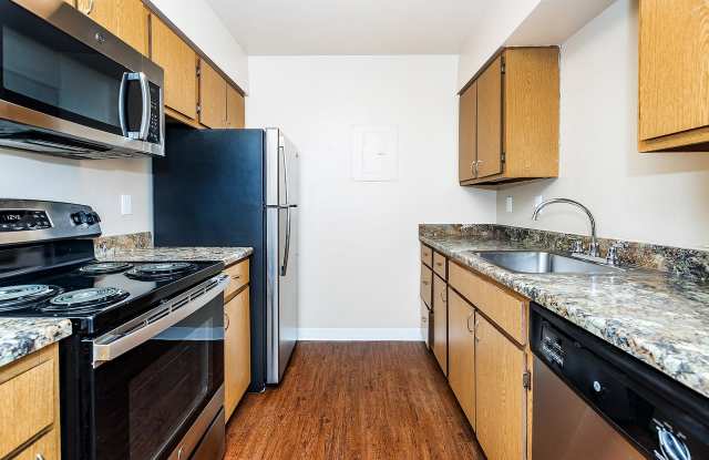 Knollwood Apartments Gallery 3