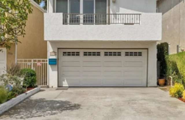 1541 Steinhart Avenue photos photos