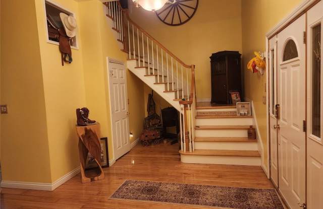 280 Bayview Avenue photos photos