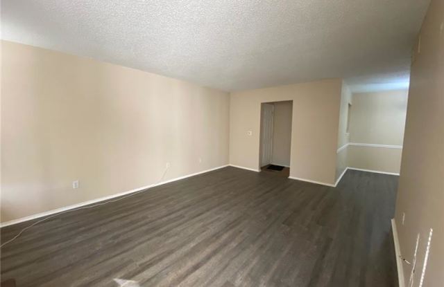 2212 Huntingdon Chase Gallery 2
