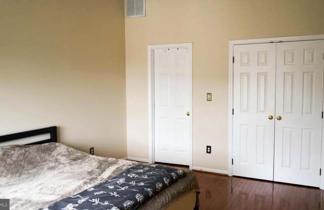 1812 FAWNCREST CT Gallery 4