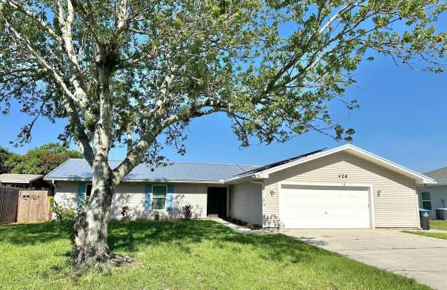 426 Inlet Avenue SE Gallery 1
