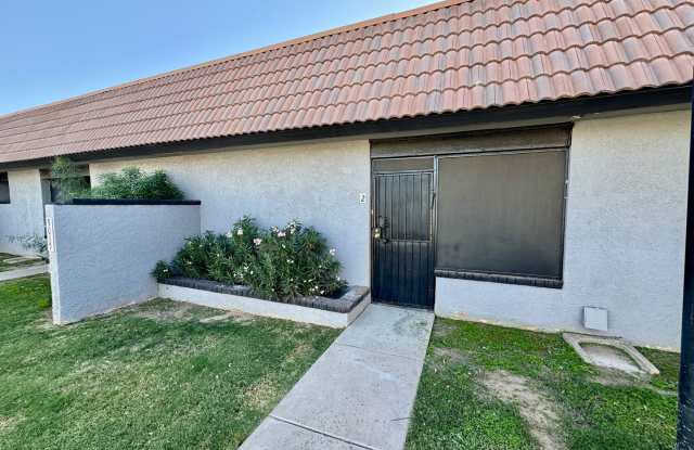 2 Bedroom/2 Bath Condo! Community Pool - 9015 West Elm Street, Phoenix, AZ 85037 2 Bedroom/2 Bath Condo! Community Pool - 9015 West Elm Street, Phoenix, AZ 85037