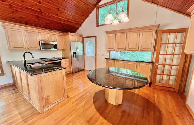 8 Anton Place photos photos