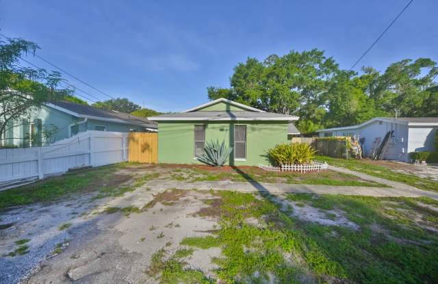 2BR/1BA Duplex in High Point Sub, Clearwater photos photos