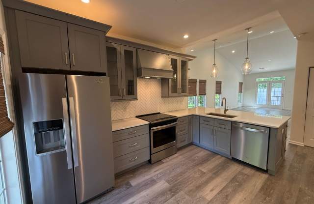 Beautiful Two Bedroom Townhouse in the Anthem Subdivision! photos photos