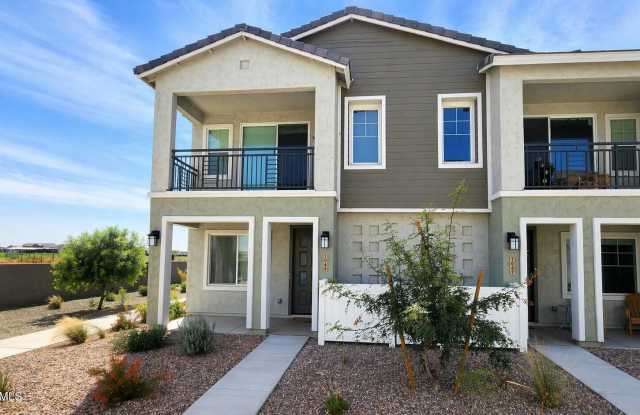8149 East Petunia Avenue - 11046 Gallery 1