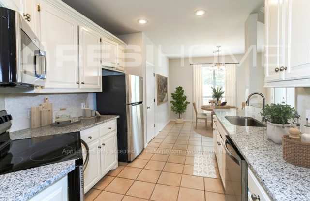 1809 Monterey Place Gallery 3