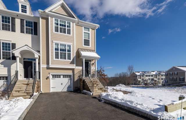 35 Moorland Drive unit: 35 photos photos