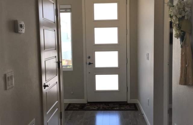 3423 Cranston Circle Gallery 2