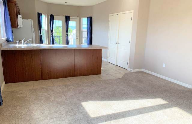 114 E Bella Monte Dr #9 Gallery 2