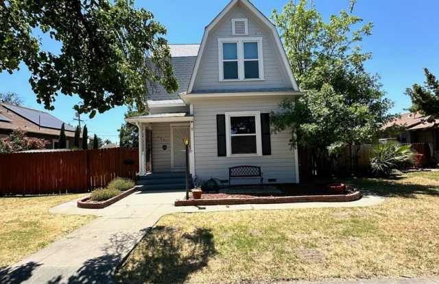 Charming home for rent in Hanford photos photos