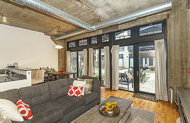 1000 West 15th Street Gallery 4