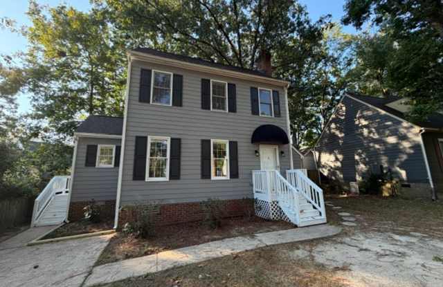 Charming 2-Bedroom Raleigh Home with Fenced Yard, Deck & Community Pool Gallery 1