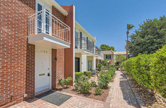 Golf course views in LVCC photos photos