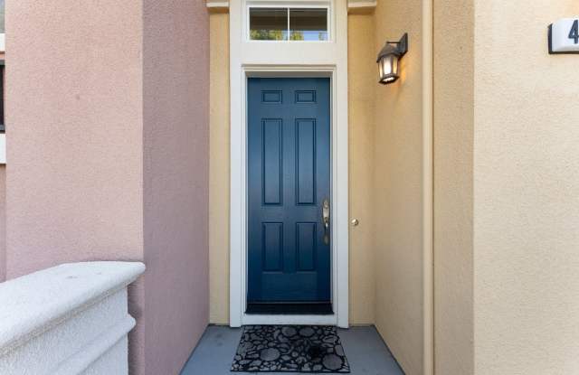 PARKSIDE LUXURY LIVING! CORNER SETTING | BEAUTIFUL DETAILS Gallery 4