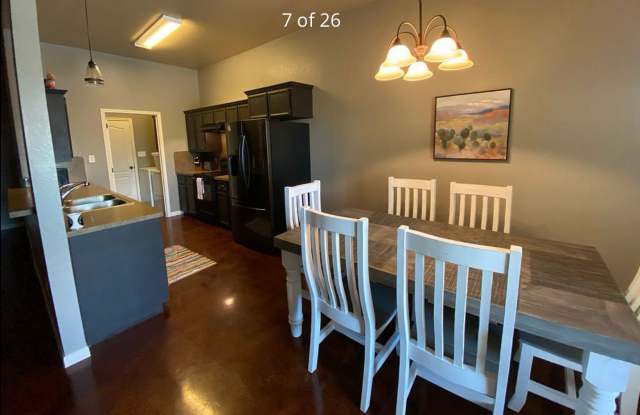 116 Surrey Ln Gallery 4