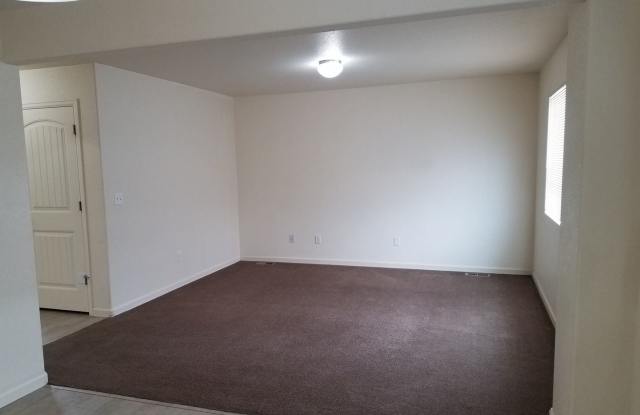 5012 Rock Springs St Gallery 2