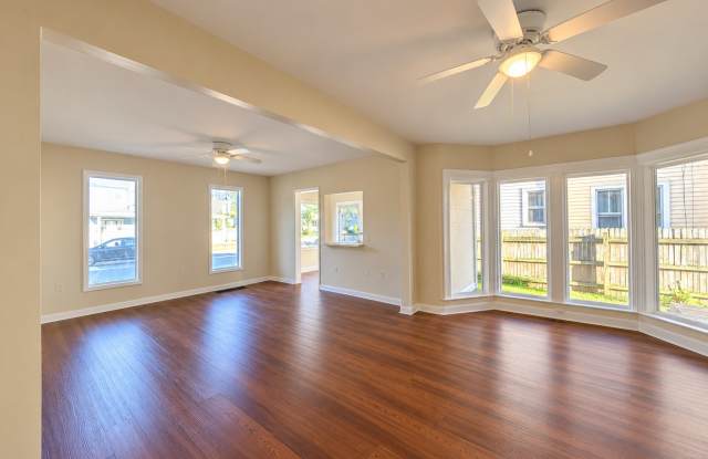 669 Park Place, Apt A Gallery 1