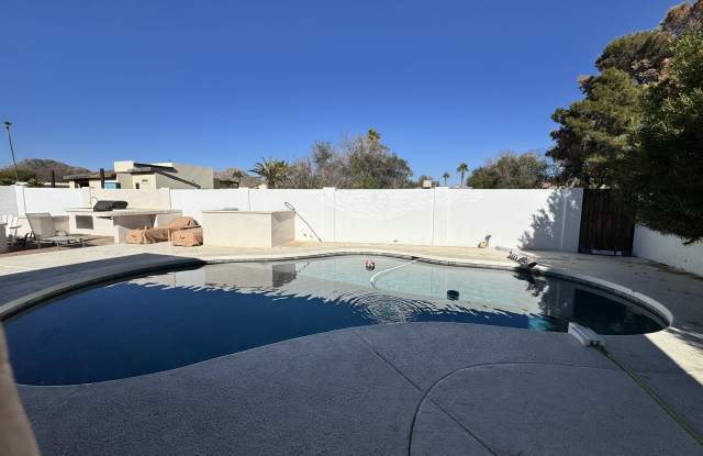 3040 East Dahlia Drive Gallery 4