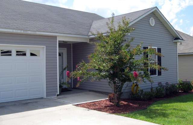 Charming 3BR/2BA Home with Open Split Floor Plan in Druid Oaks photos photos