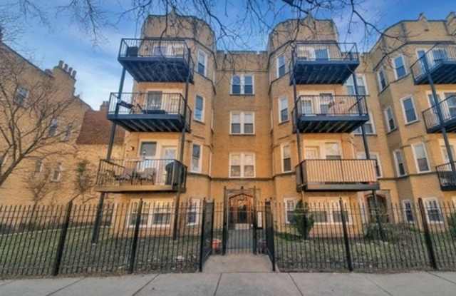 2531 W BERWYN Avenue photos photos